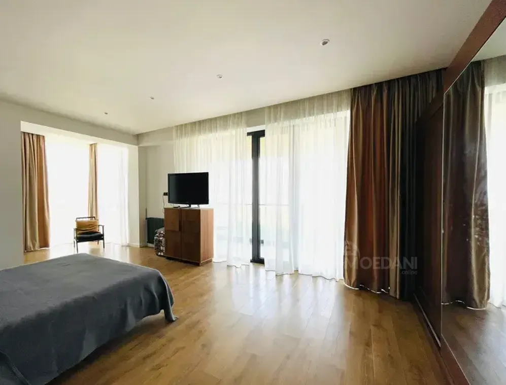 Продам 4-комн. квартиру 327м² 2/6 эт. Тбилиси - изображение 12