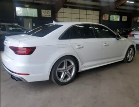 Audi RS4 2018 Тбилиси