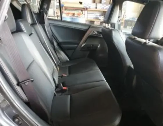 Toyota RAV4 2.5L 2018 Тбилиси