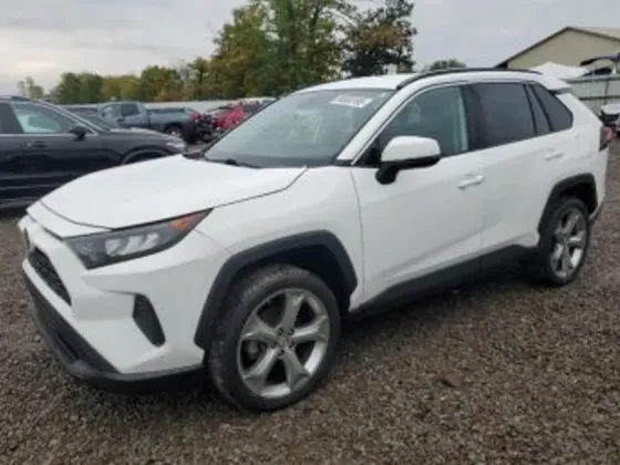 Toyota RAV4 2.5L 2019 Тбилиси