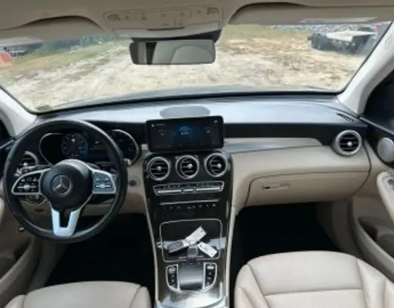 Mercedes GLC 2L 2021 Тбилиси