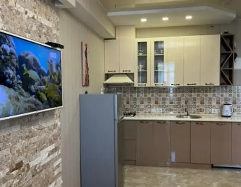 Сдам 2-комн. квартиру на сутки в Тбилиси  40м² 10/17 эт. Тбилиси - изображение 5