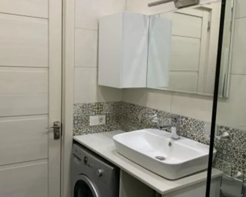 ქირავდება 2 ოთახიანი ბინა დღიურად თბილისში  55მ² 5/22 სართ თბილისი - photo 3