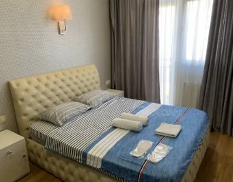 Сдам 2-комн. квартиру на сутки в Тбилиси  40м² 7/9 эт. Тбилиси - изображение 1