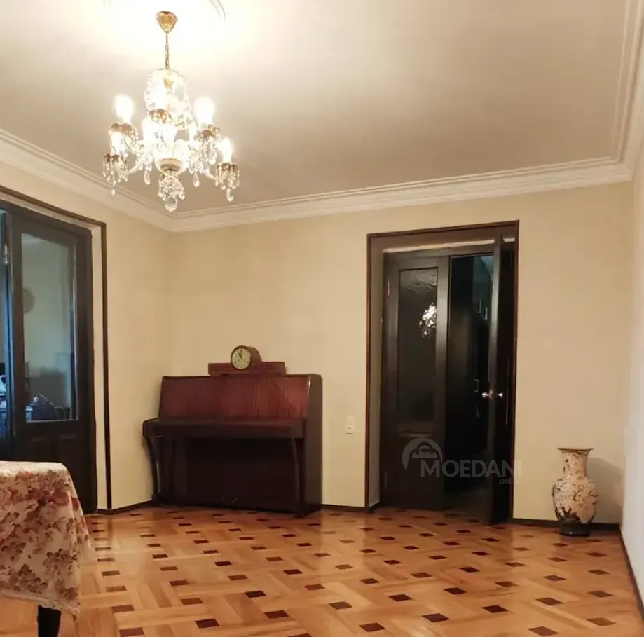 იყიდება 4 ოთახიანი ბინას 114მ² 1/9 სართ თბილისი - photo 1