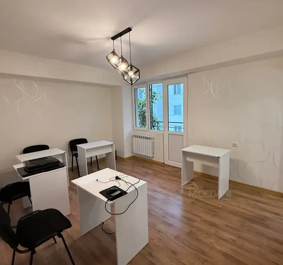 ქირავდება 3 ოთახიანი ბინა 55მ² 3/8 სართ თბილისი - photo 1