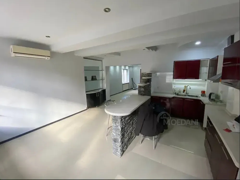 Продам 3-комн. квартиру 103м² 1/5 эт. Тбилиси - изображение 2