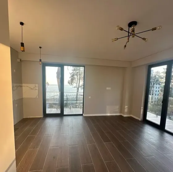 იყიდება 2 ოთახიანი ბინას 63.5მ² 6/6 სართ ოზურგეთი