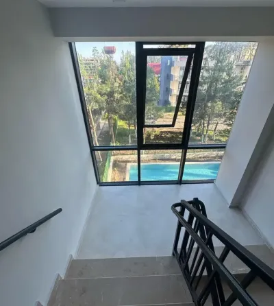 იყიდება 2 ოთახიანი ბინას 63.5მ² 6/6 სართ ოზურგეთი