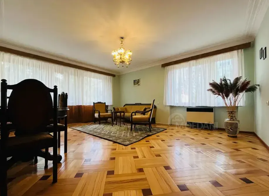 Сдам 4-комн. квартиру 100м² 3/9 эт. Тбилиси - изображение 3
