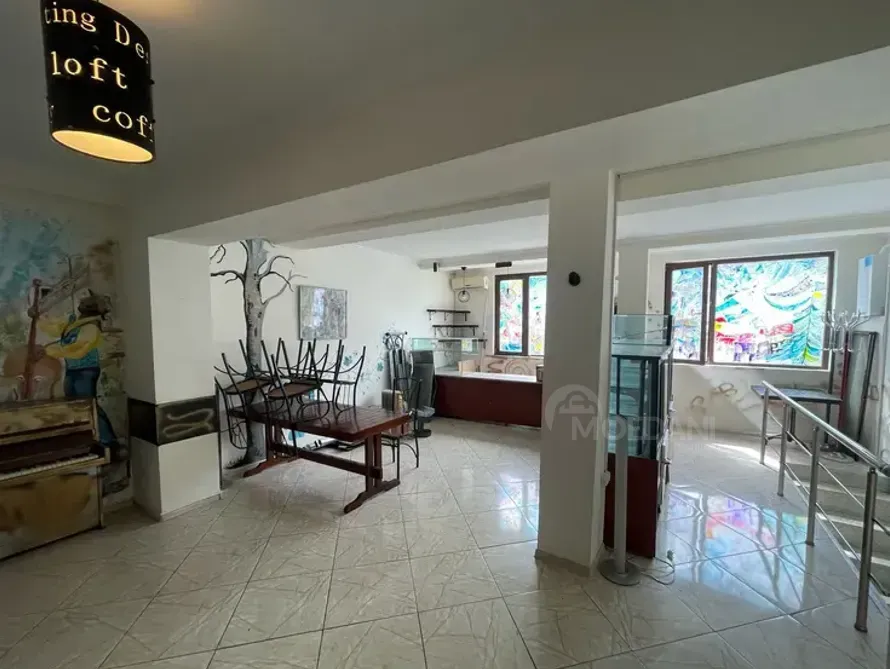 Универсальное коммерческое помещение в аренду в Сабуртало Тбилиси - изображение 2