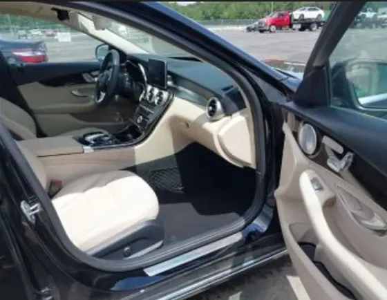 Mercedes C 2L 2018 თბილისი