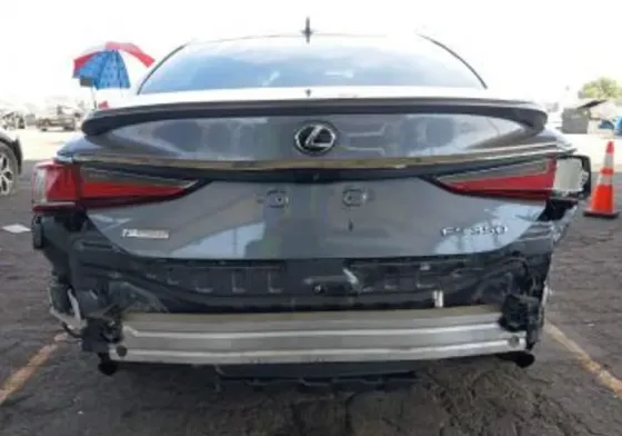 Lexus ES 2019 Тбилиси