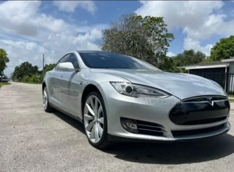 Tesla Model S 2012 Тбилиси - изображение 3