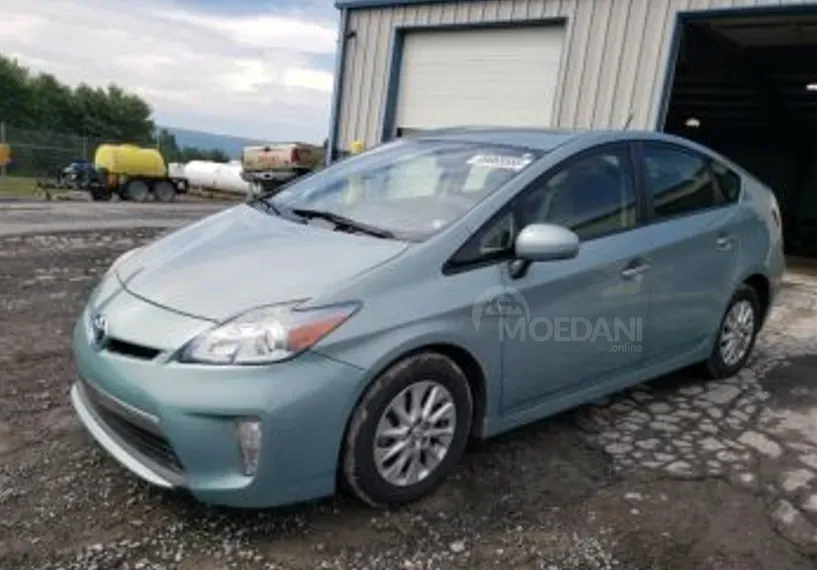 Toyota Prius 1.8L 2014 Тбилиси - изображение 1