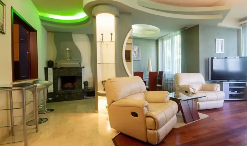 Сдам 5-комн. квартиру 1700м² 4/12 эт. Тбилиси - изображение 2