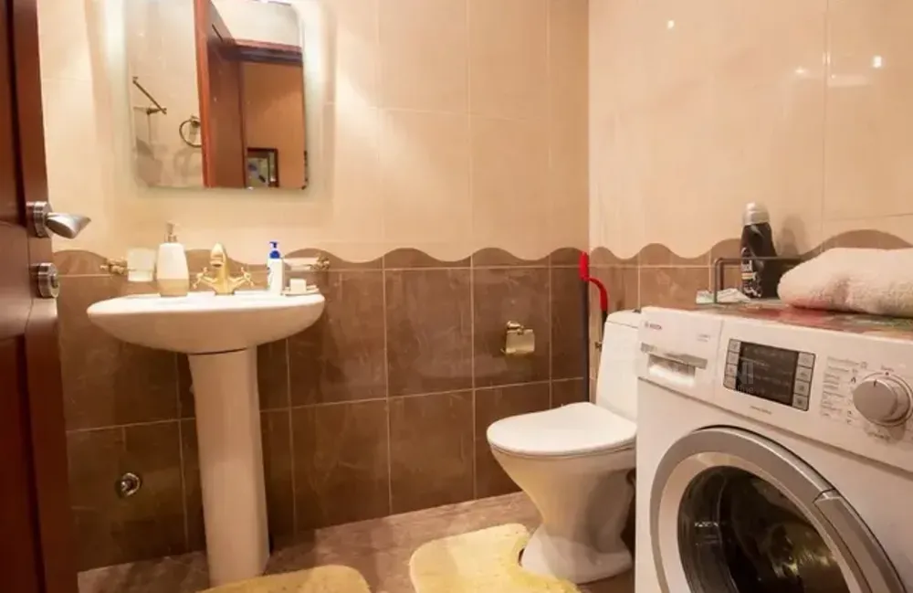 Сдам 5-комн. квартиру 1700м² 4/12 эт. Тбилиси - изображение 9