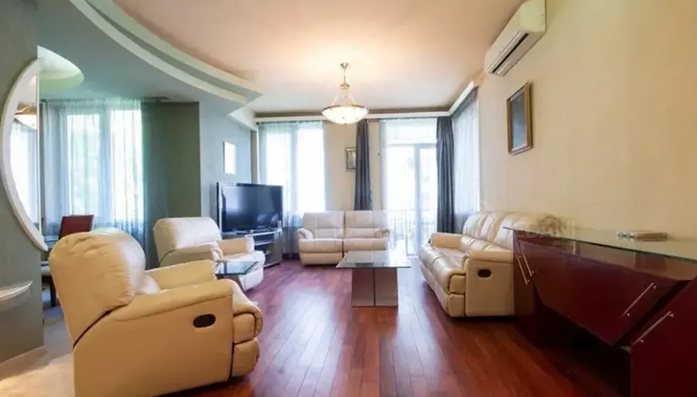 Сдам 5-комн. квартиру 1700м² 4/12 эт. Тбилиси - изображение 1