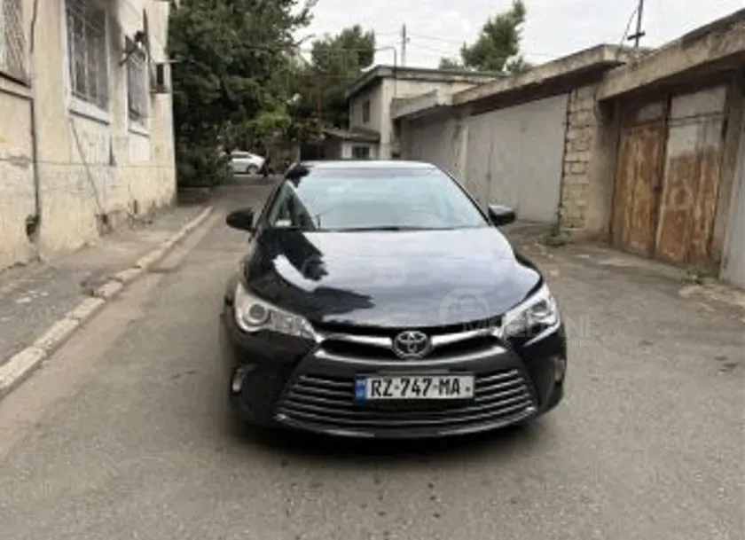 Toyota Camry 2.5L 2016 Тбилиси - изображение 1