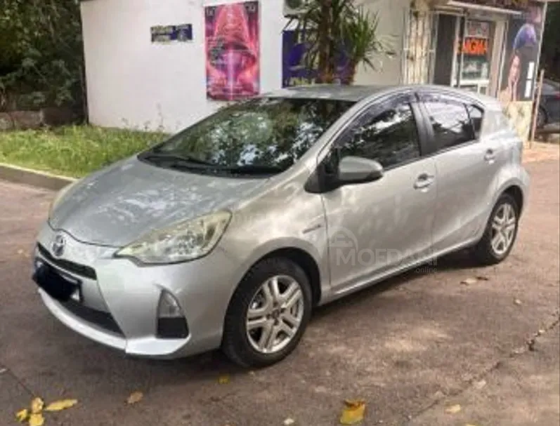 Toyota Aqua 0.1L 2012 Тбилиси - изображение 2