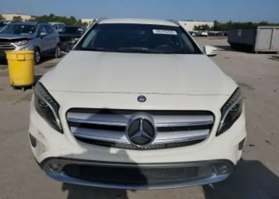 Mercedes GLA 0.2L 2015 Тбилиси