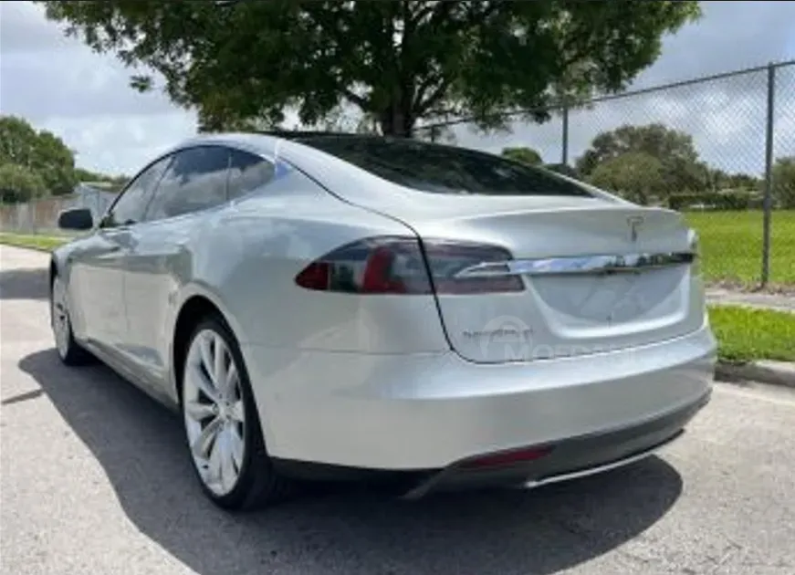 Tesla Model S 2012 Тбилиси - изображение 3