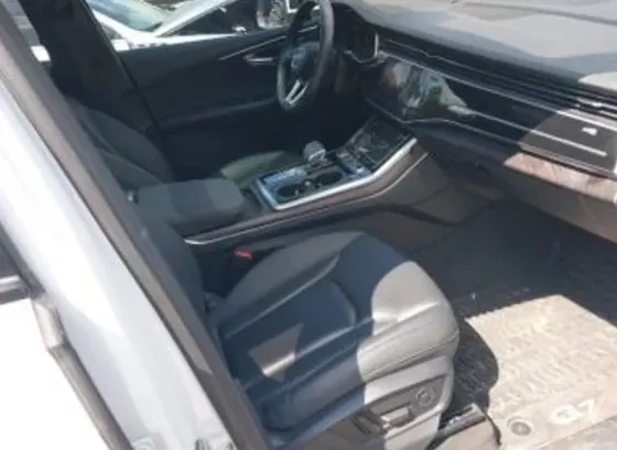 Audi Q7 2021 Тбилиси