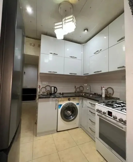 Сдам 2-комн. квартиру 60м² 5/5 эт. Тбилиси - изображение 1