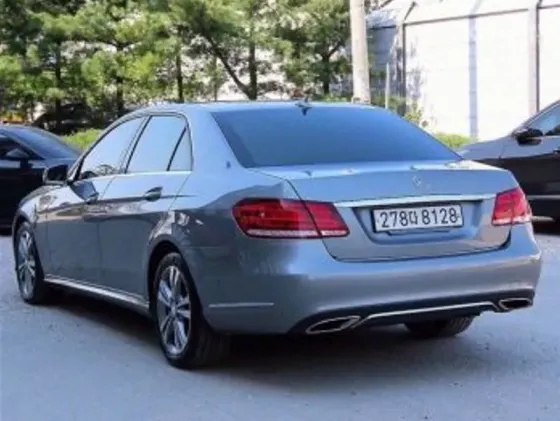 Mercedes E 2.2L 2015 თბილისი