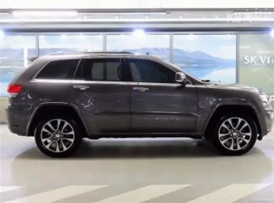 Jeep Grand Cherokee 2017 Тбилиси
