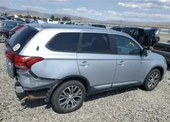 Mitsubishi Outlander 2017 Тбилиси