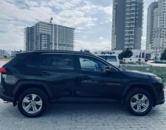 Toyota RAV4 2.5L 2024 Тбилиси