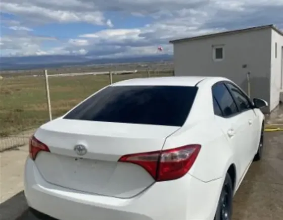 Toyota Corolla 1.8L 2017 Тбилиси