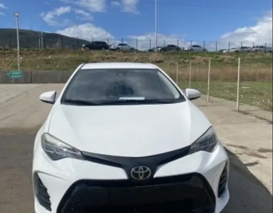 Toyota Corolla 1.8L 2017 Тбилиси