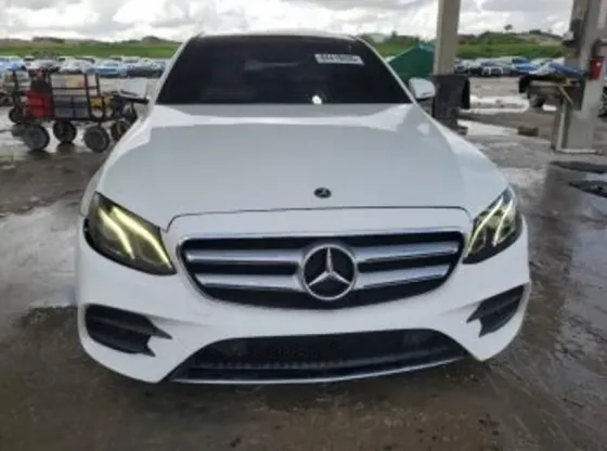 Mercedes E 2L 2019 თბილისი