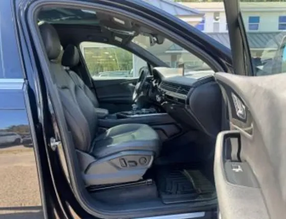 Audi Q7 2017 Тбилиси