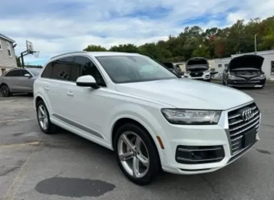 Audi Q7 2019 Тбилиси