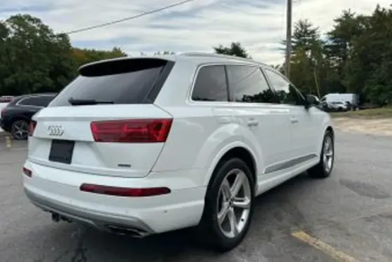 Audi Q7 2019 Тбилиси