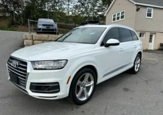 Audi Q7 2019 Тбилиси
