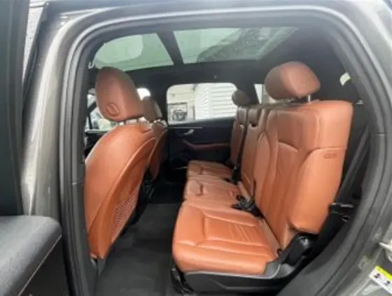 Audi Q7 2022 Тбилиси