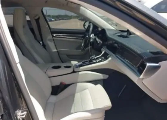 Porsche Panamera 2018 Тбилиси