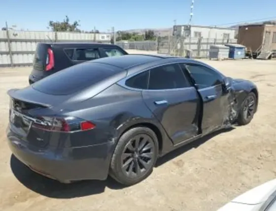 Tesla Model S 2016 Тбилиси
