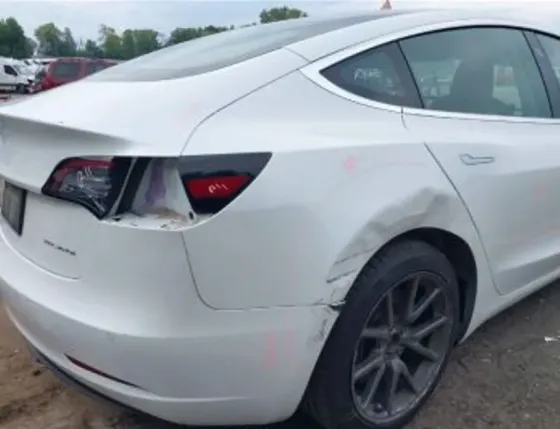 Tesla Model 3 2020 Тбилиси