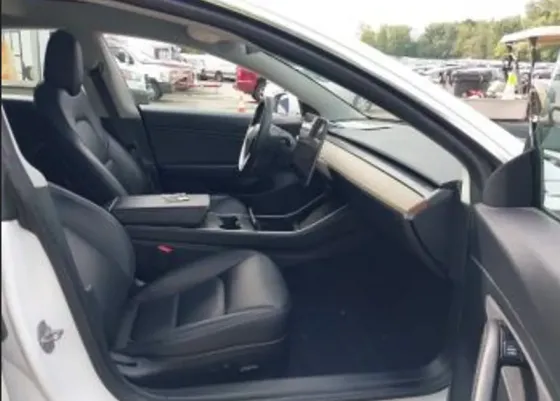 Tesla Model 3 2020 Тбилиси