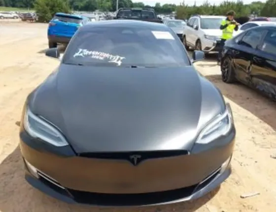 Tesla Model S 2016 Тбилиси