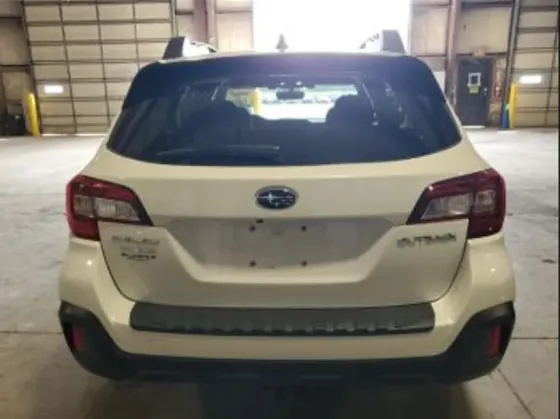 Subaru Outback 2018 Тбилиси