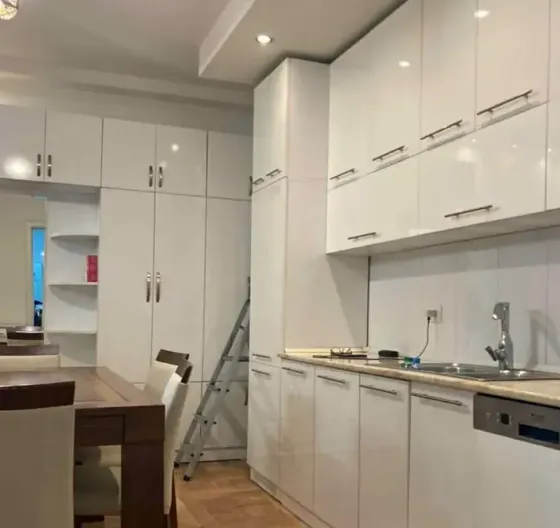 იყიდება 2 ოთახიანი ბინას 66.22მ² 5/7 სართ თბილისი