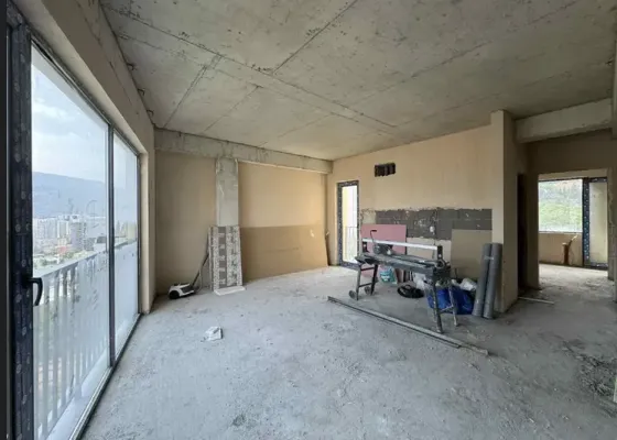 იყიდება 2 ოთახიანი ბინას 62მ² 5/5 სართ თბილისი