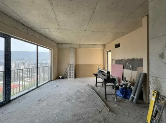 იყიდება 2 ოთახიანი ბინას 62მ² 5/5 სართ თბილისი