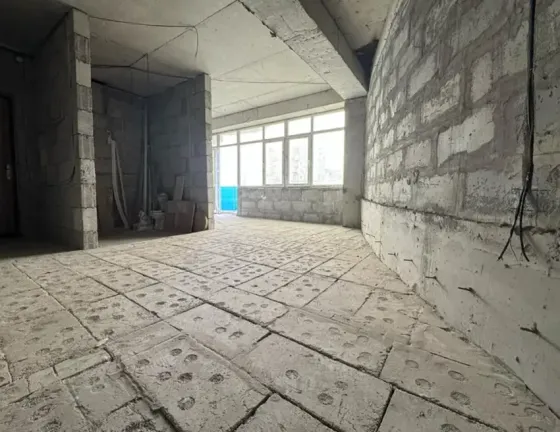 იყიდება 2 ოთახიანი ბინას 42მ² 4/9 სართ თბილისი